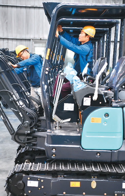 3月份中国国内挖掘机械产品销量同比增长11.2%,创历史单月新高 挖掘机变忙,释放积极信号