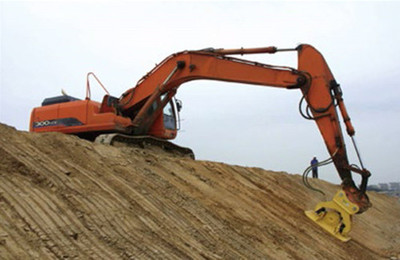 bauma China 2018:山东铭德机械将携多功能属具设备参加2018上海宝马展